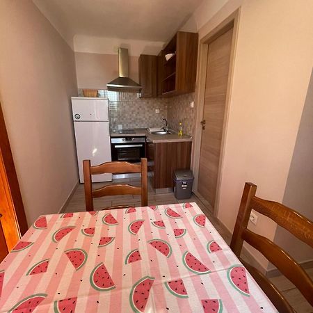 קרס Crveni Apartman מראה חיצוני תמונה