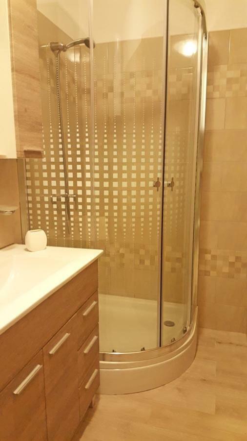 קרס Crveni Apartman מראה חיצוני תמונה