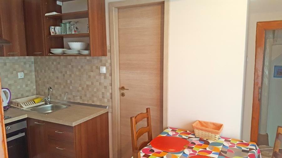 קרס Crveni Apartman מראה חיצוני תמונה